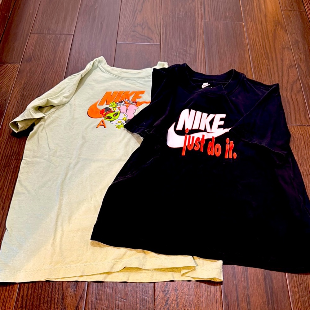 Nike Kids Graphic T-Shirts - set of two